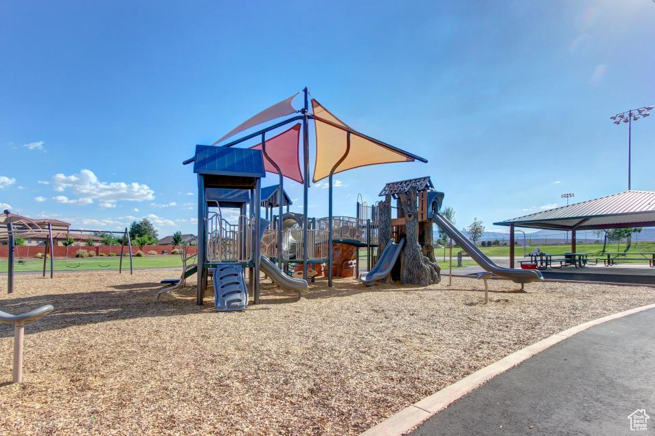 PARADISE VILLAGE AT ZION - Residential