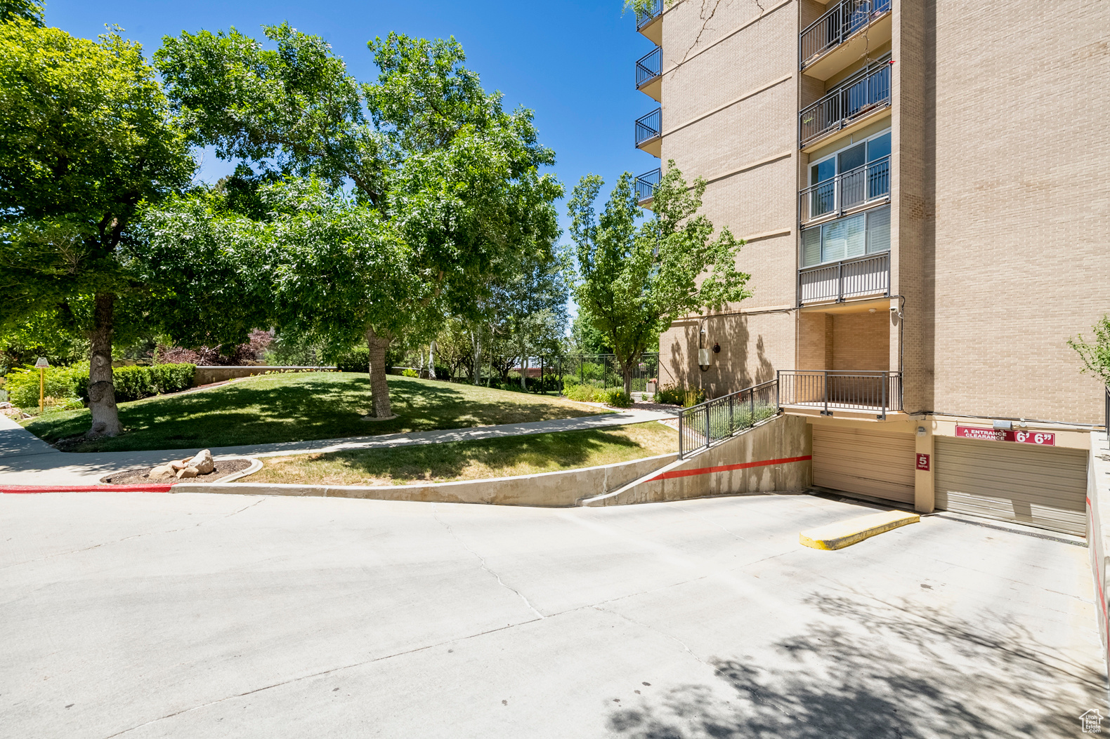 875 S Donner Way #804, Salt Lake City, Utah image 40