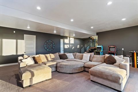 Tiny photo for 1766 VIEW CT, Fruit Heights, UT 84037 (MLS # 2148402)