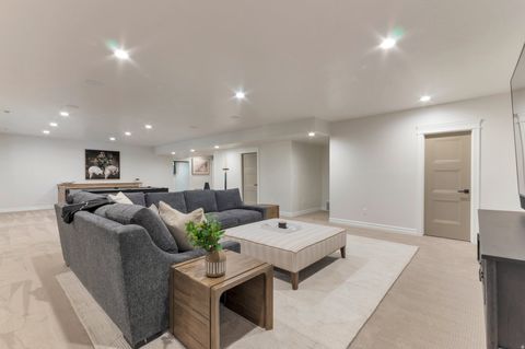 Tiny photo for 1649 W PHEASANT MEADOW DR, Kaysville, UT 84037 (MLS # 2148736)