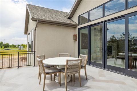 Tiny photo for 1649 W PHEASANT MEADOW DR, Kaysville, UT 84037 (MLS # 2148736)