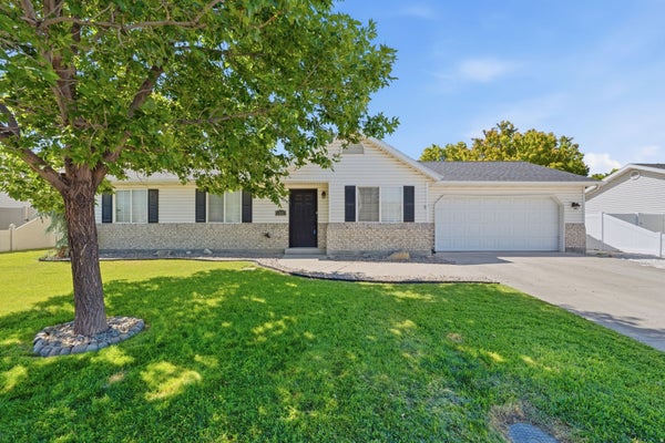 1903 W 140 S, VINEYARD, UT 84059 - Image 4419d6f2a4f0d19eefca391925c01dcb/3542879178