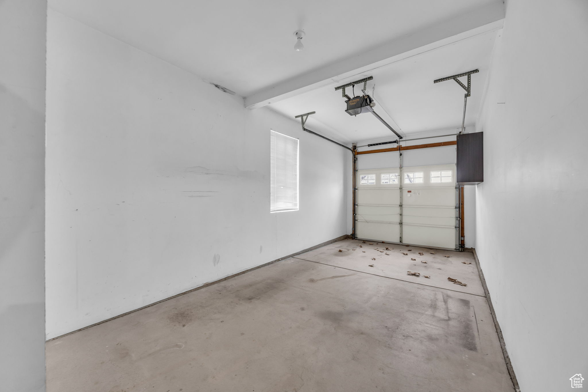 COURTYARD AT PAGES LANE - Residential