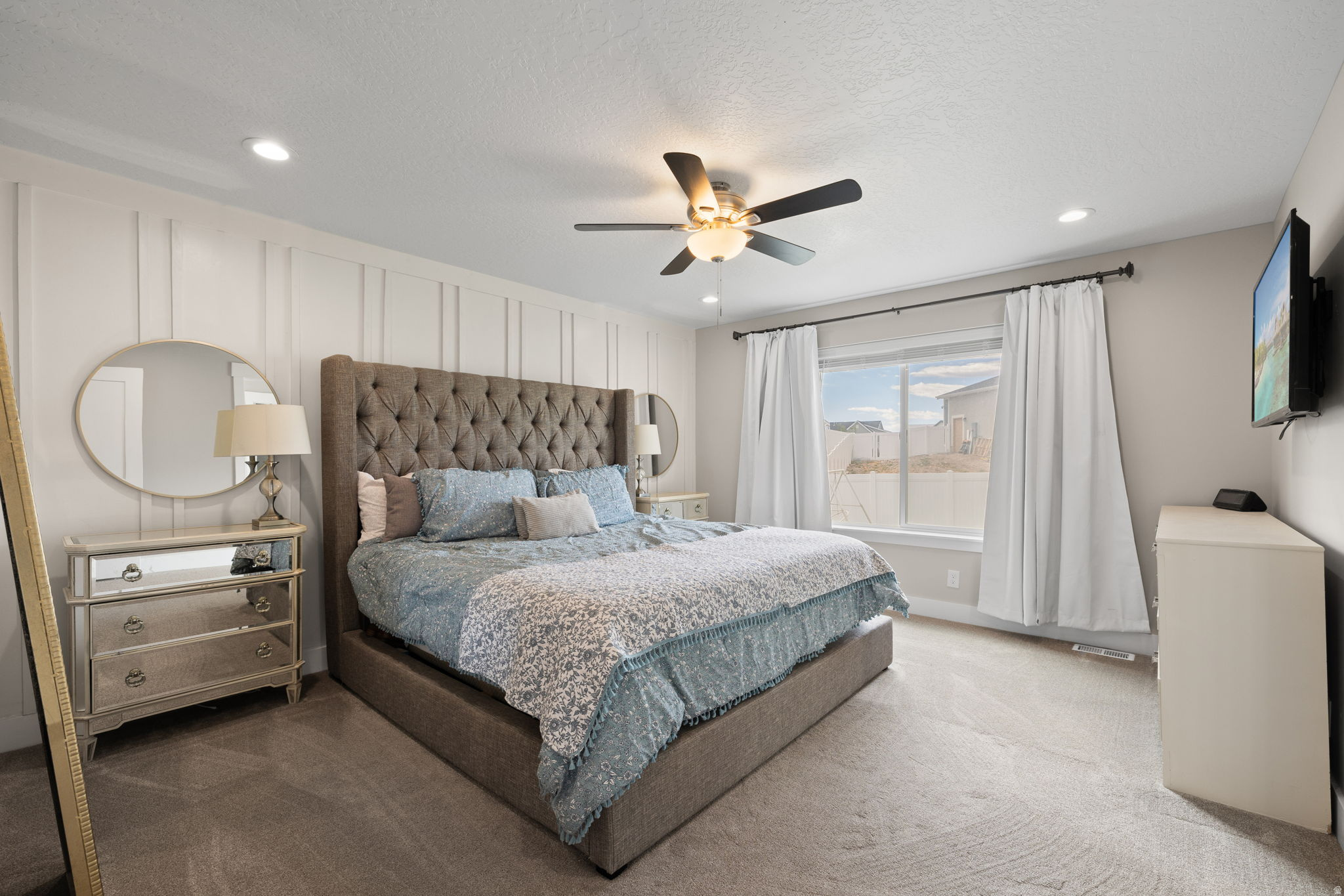 HAWTHORNE ESTATES - Residential