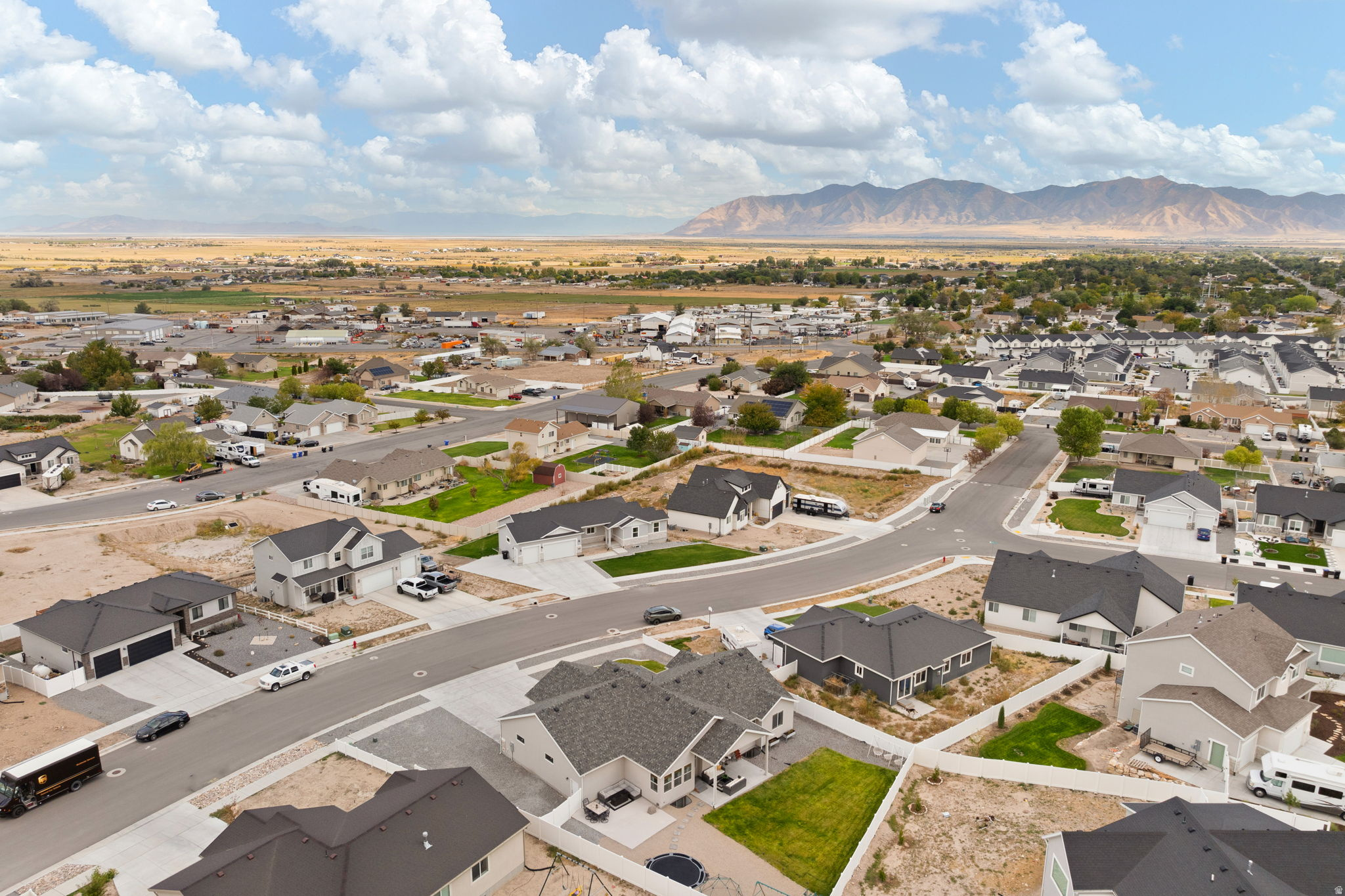 HAWTHORNE ESTATES - Residential