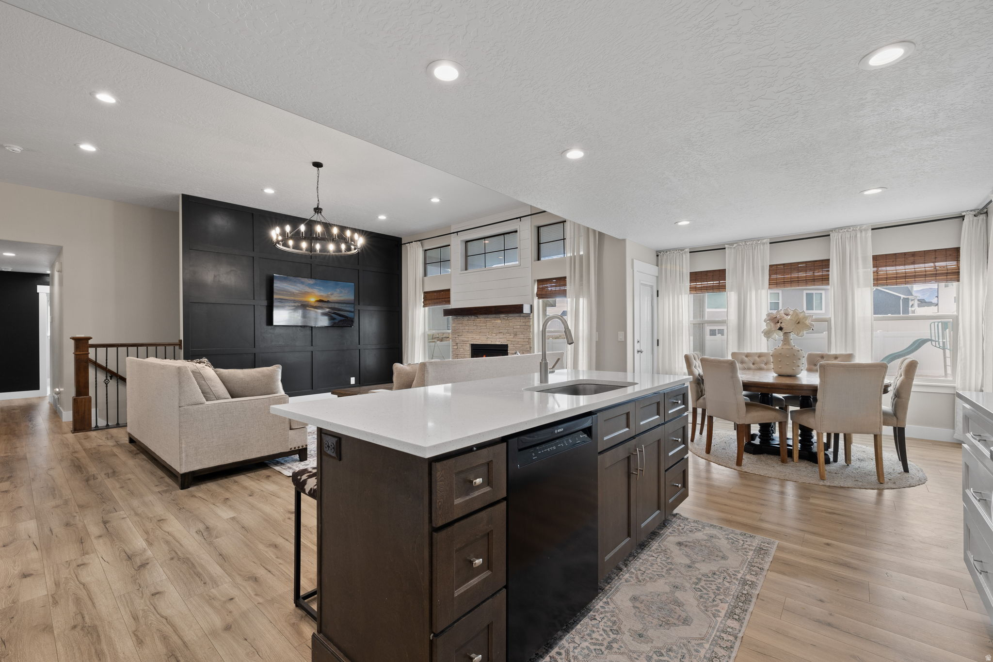 HAWTHORNE ESTATES - Residential