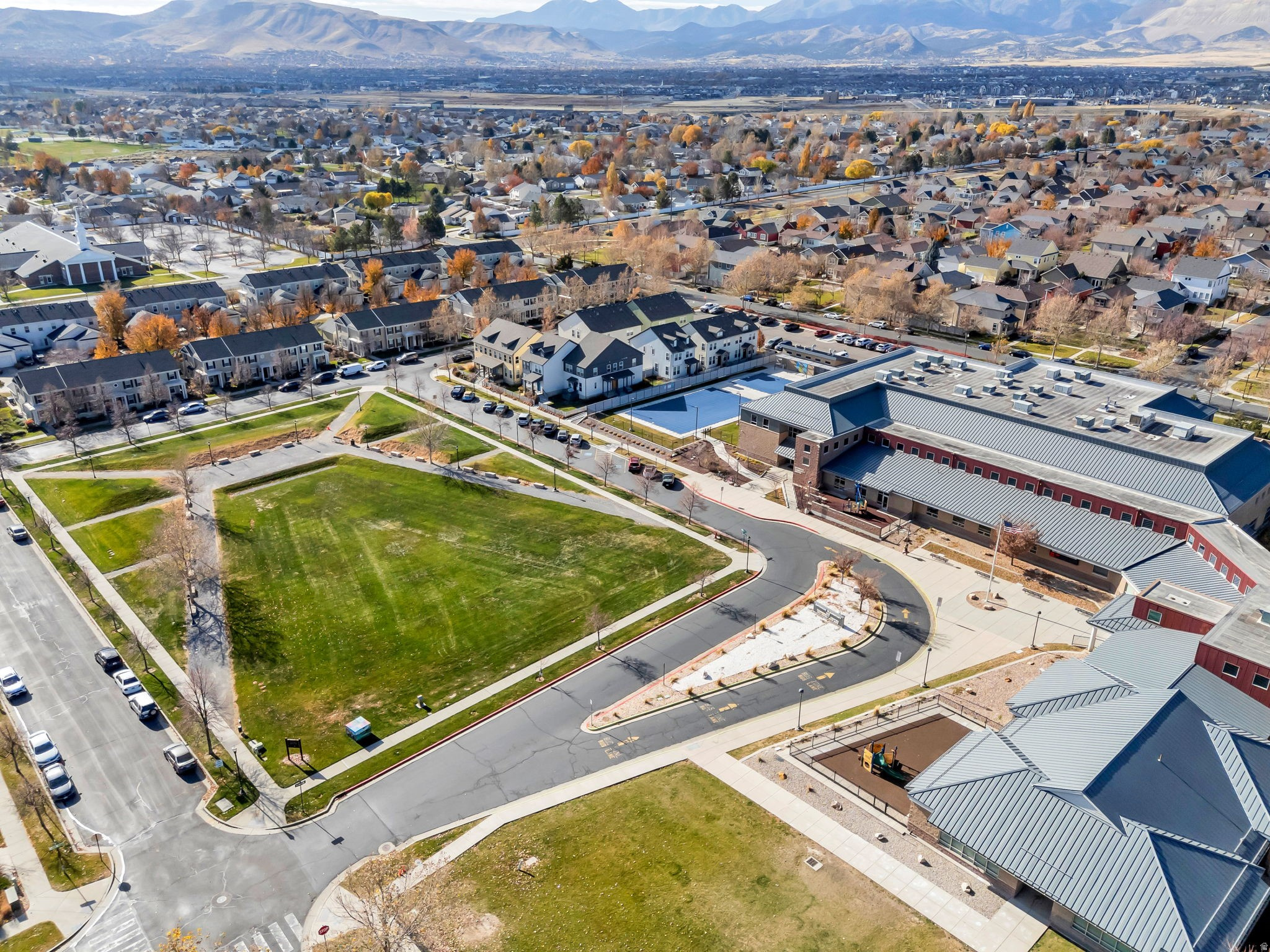 DAYBREAK - Residential