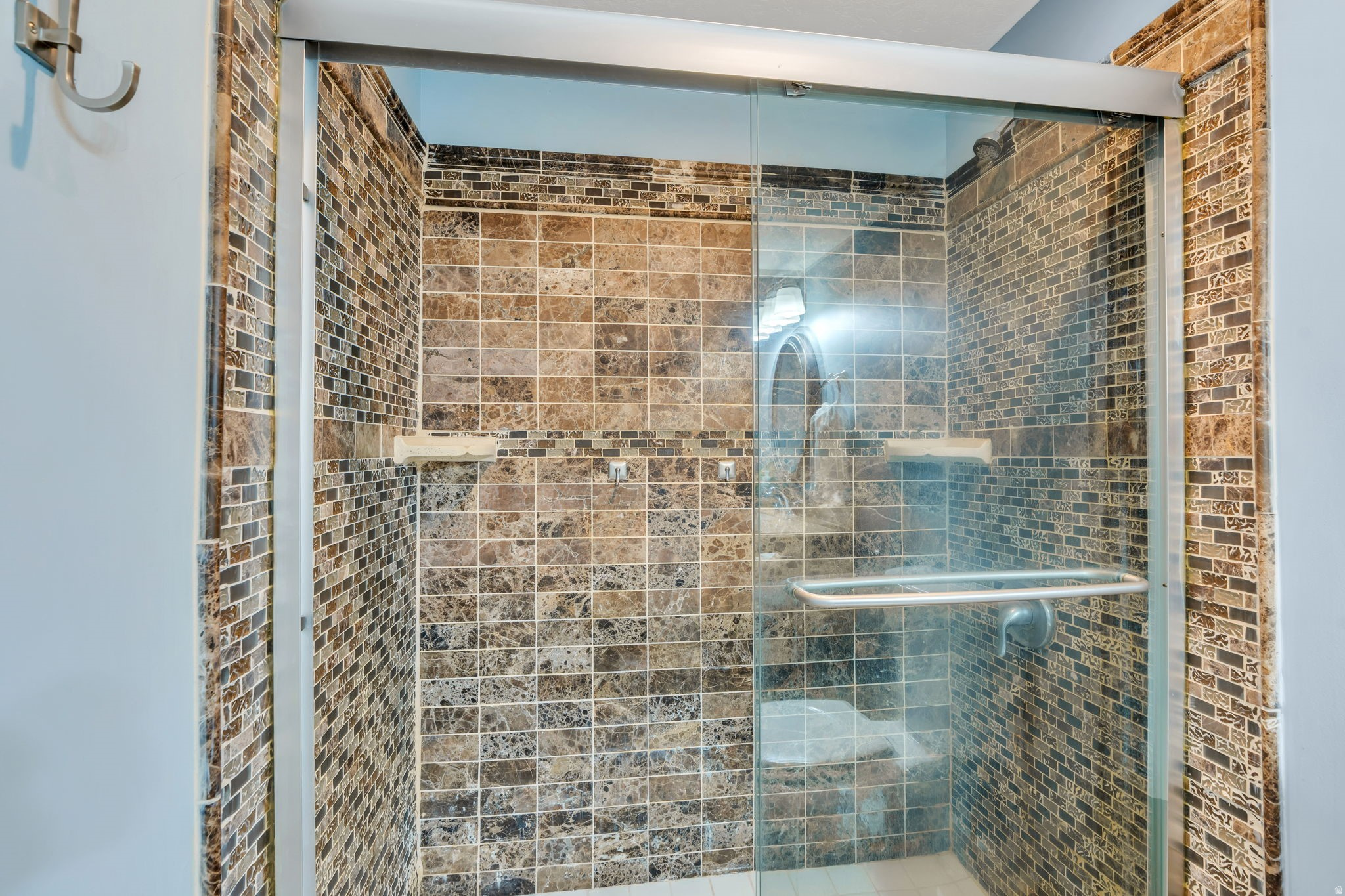 DAYBREAK - Residential