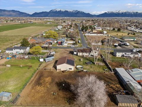 Tiny photo for 5035 S 6150 W, Hooper, UT 84315 (MLS # 2144144)
