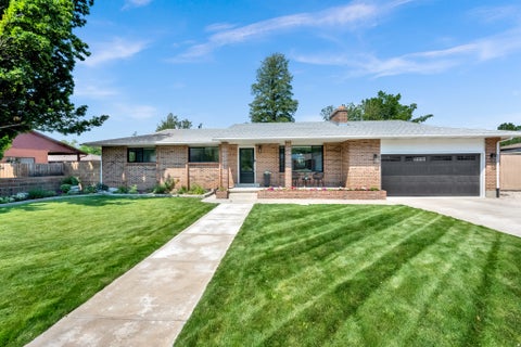 Photo of 11530 S JORDAN POINT DR, Sandy, UT 84092 (MLS # 2167160)