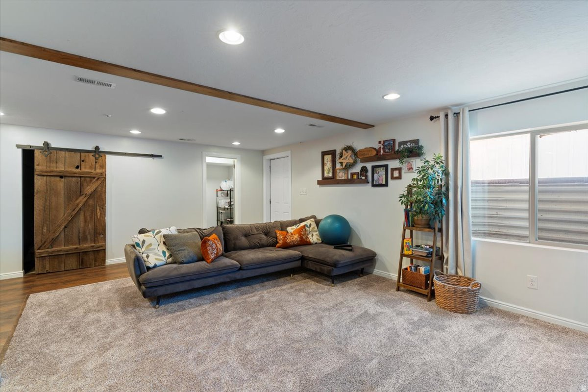 FEILD CREST - Residential