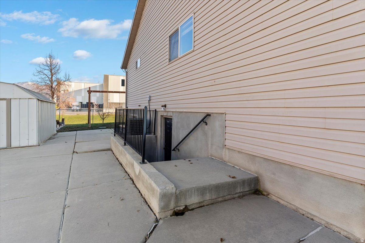 FEILD CREST - Residential