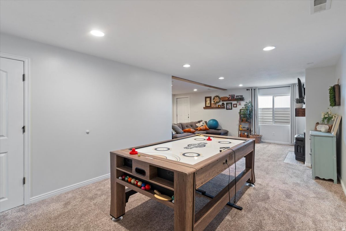 FEILD CREST - Residential