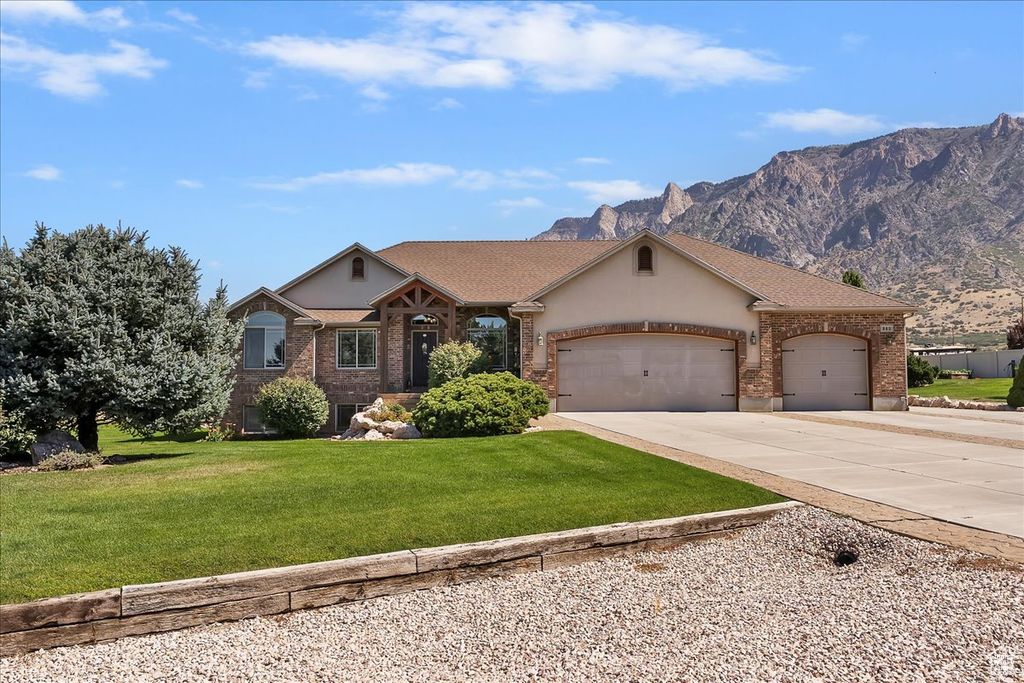 Photo for 860 W 8100 S, Willard, UT 84340 (MLS # 2106661)