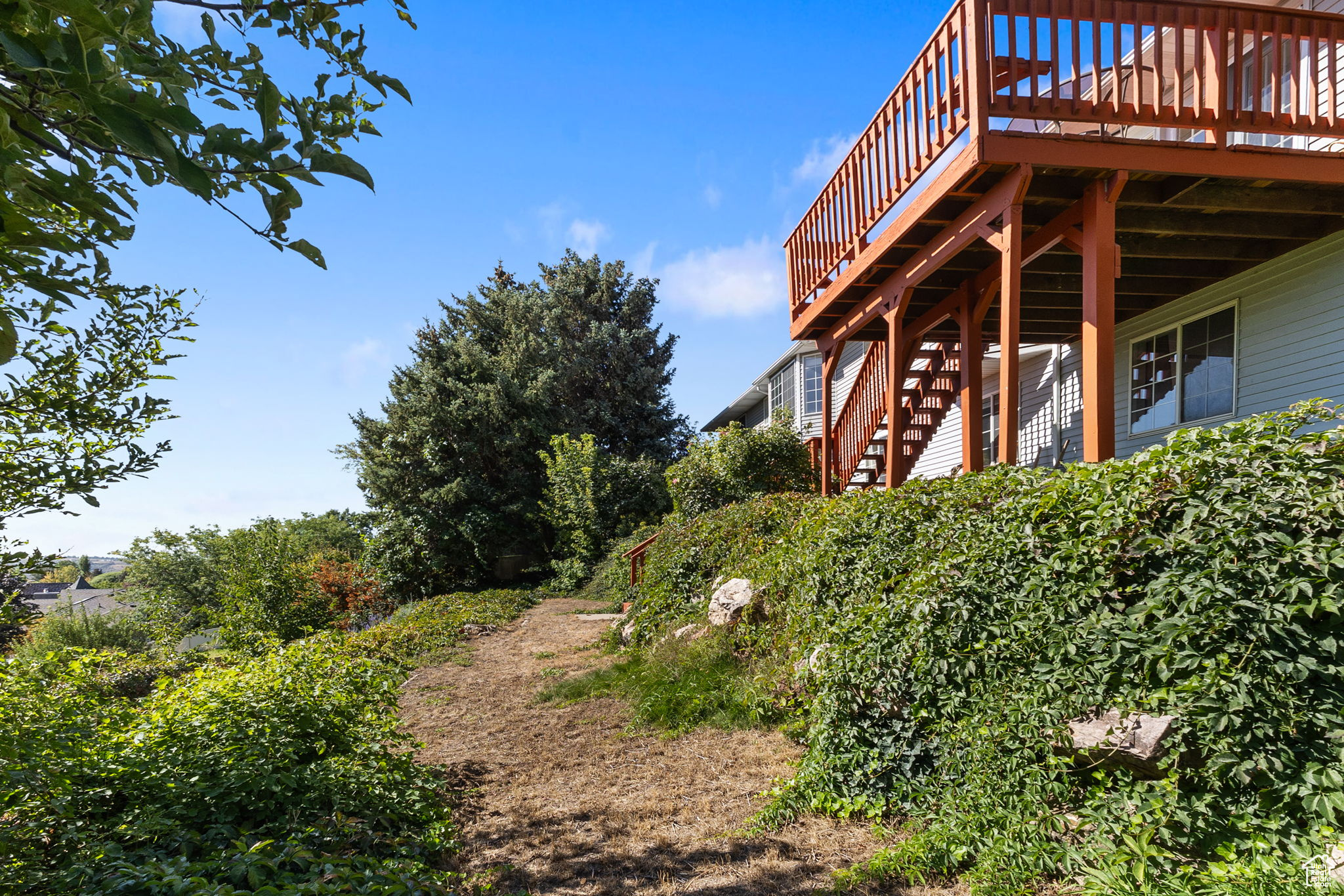 PLEASANT VALLEY ESTATES - Residential