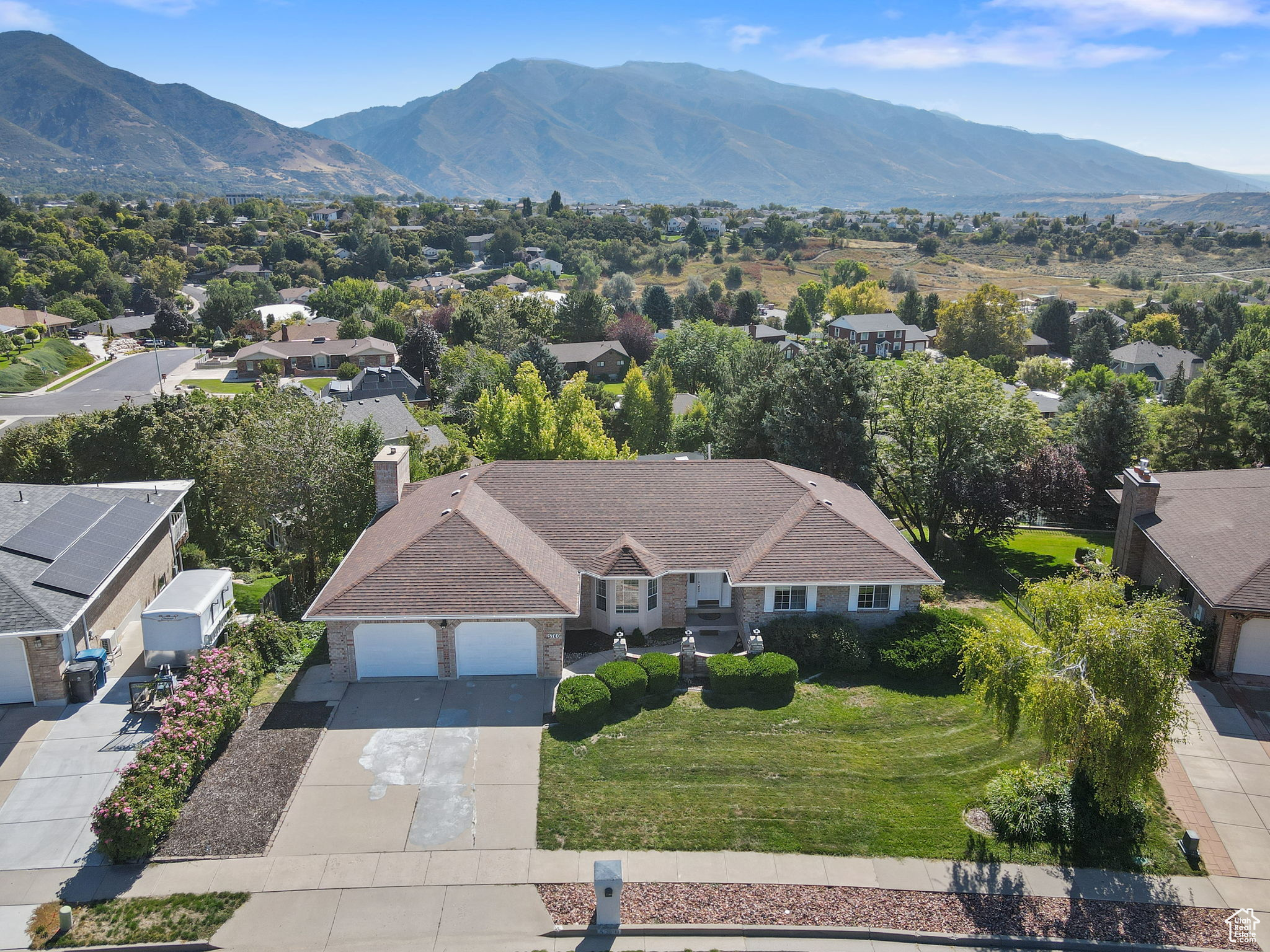 PLEASANT VALLEY ESTATES - Residential
