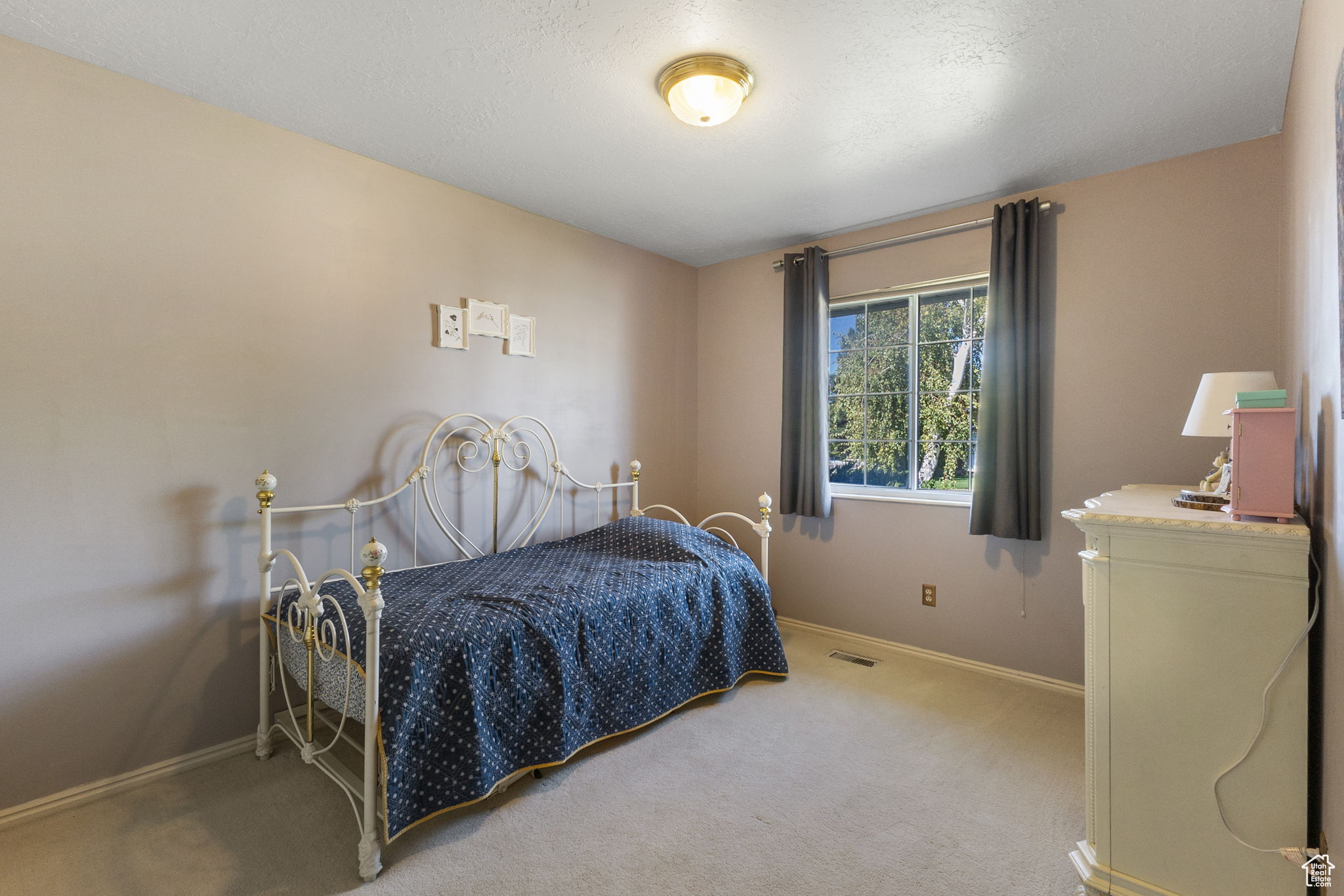 PLEASANT VALLEY ESTATES - Residential