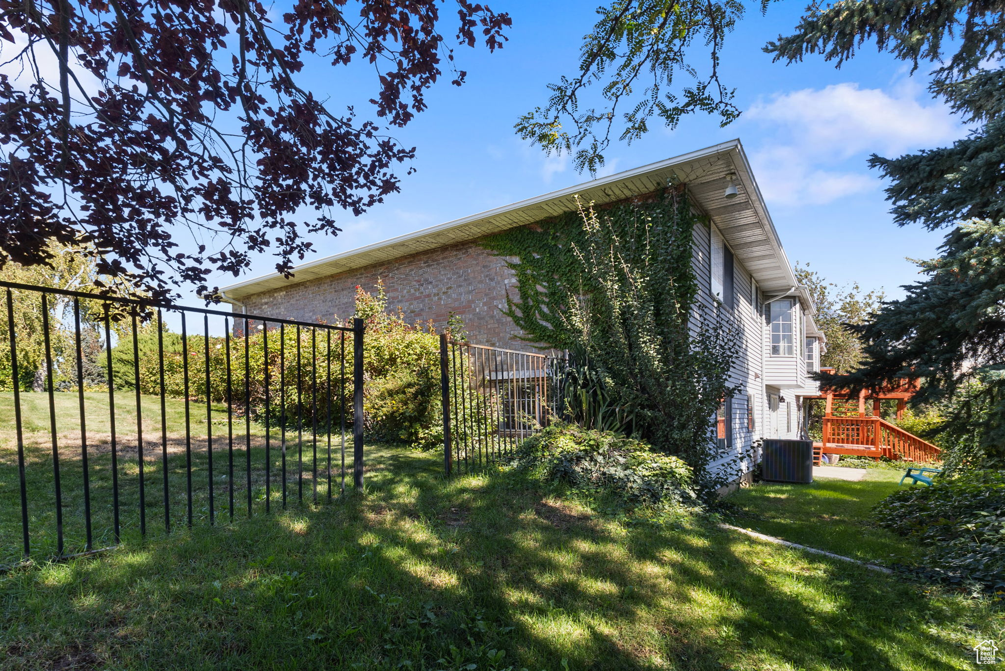PLEASANT VALLEY ESTATES - Residential