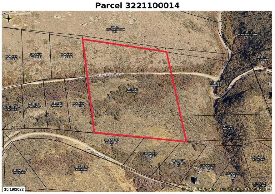 Rose Canyon Parcels invite you to experience country living at its finest, where every moment is infused with the serenity of peaceful surroundings. For those with a passion for equestrian pursuits, Rose Canyon Parcels provide ample space for horse enthusiasts to create their own private stables. Rose Canyon Parcels cater to those seeking a harmonious blend of rural tranquility and the joy of animal companionship. Despite the idyllic rural setting, Rose Canyon Parcels are strategically located to enjoy the luxury of country living without sacrificing convenience, as shopping and retail destinations are less than 20 minutes away. Embrace the beauty of nature as you build your dream home on these pristine parcels. Please reference RC 27 when reaching out for more information. Additional Parcels Available.  Seller Financing Available.