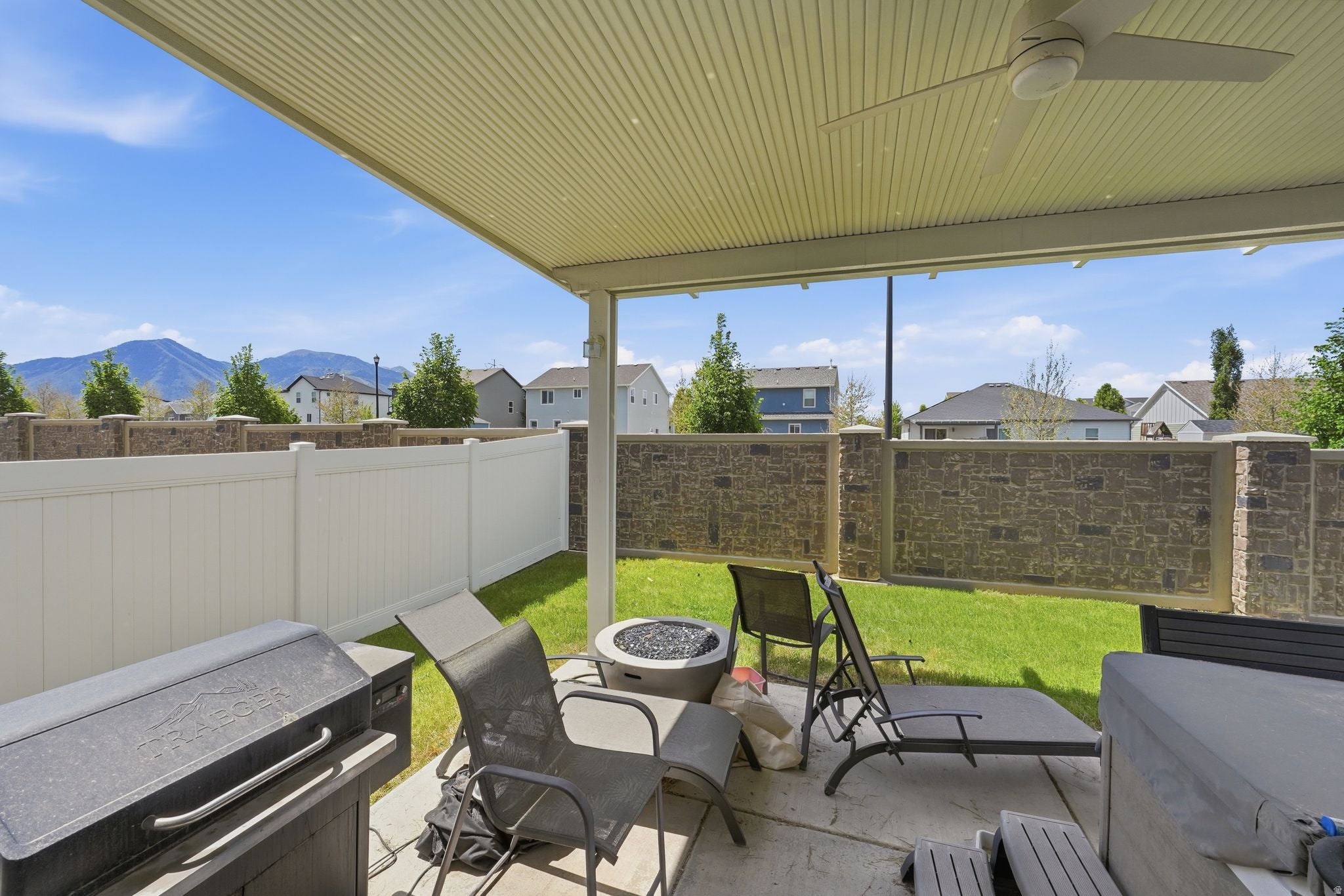 LEGACY FARMS AT SPANISH FORK - Residential