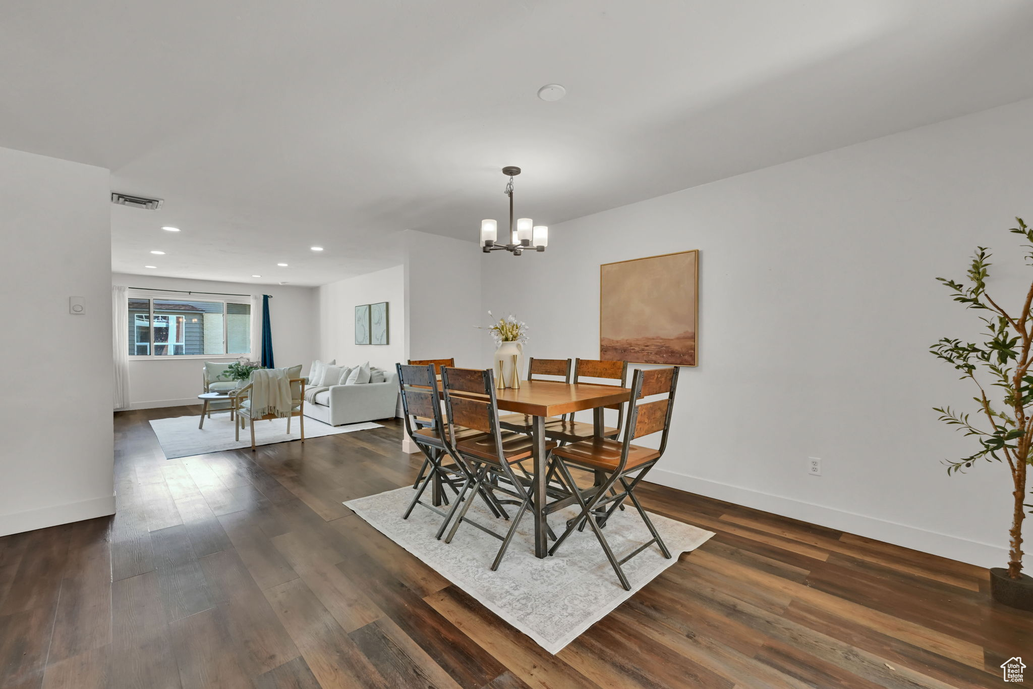 EMERALD HILLS - Residential