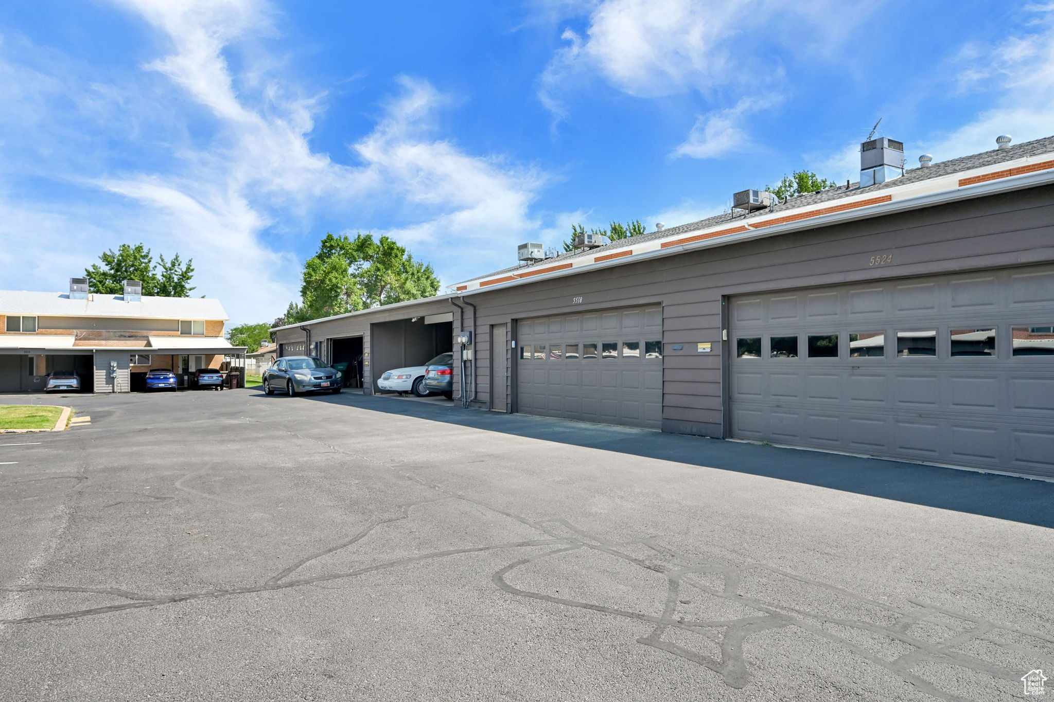 EMERALD HILLS - Residential