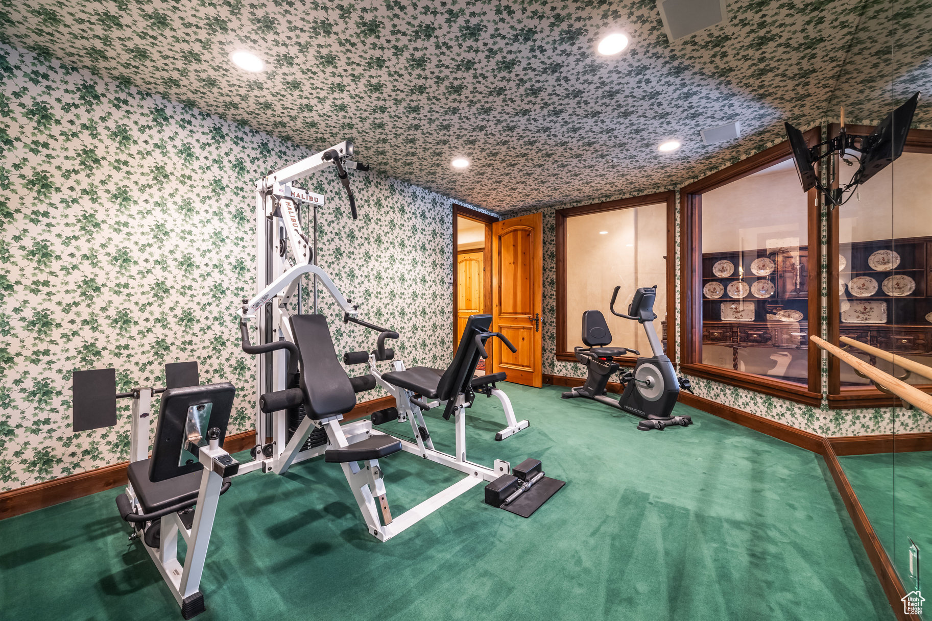 BALD EAGLE CLUB - Residential