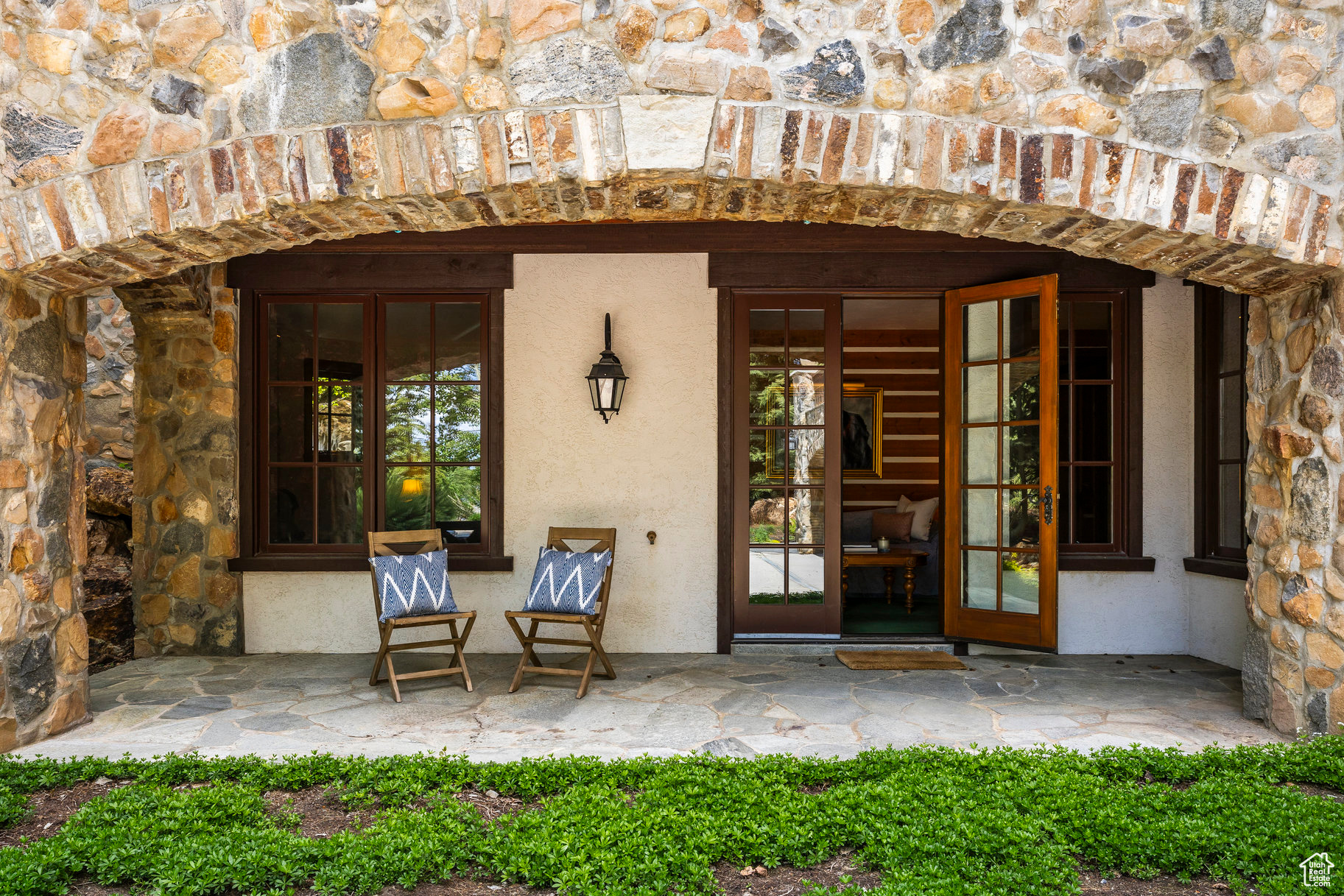 BALD EAGLE CLUB - Residential