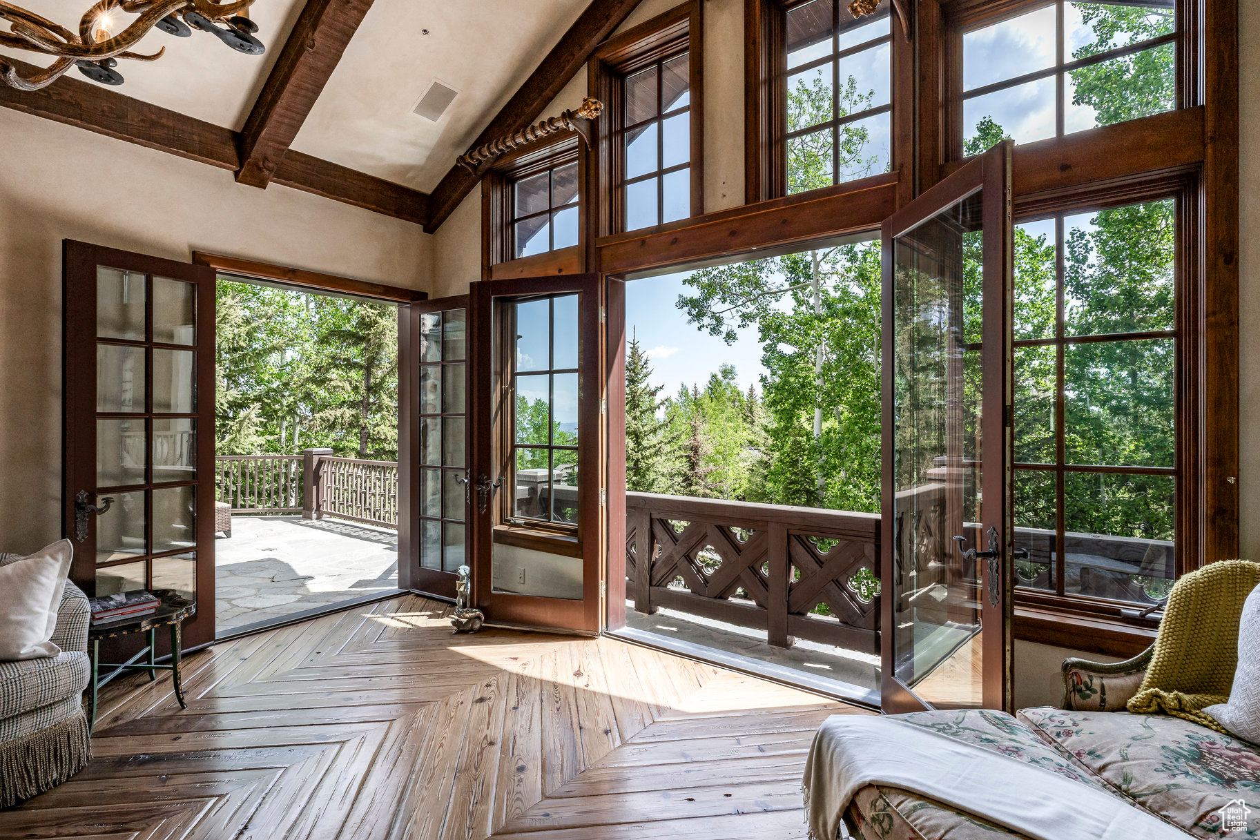 BALD EAGLE CLUB - Residential