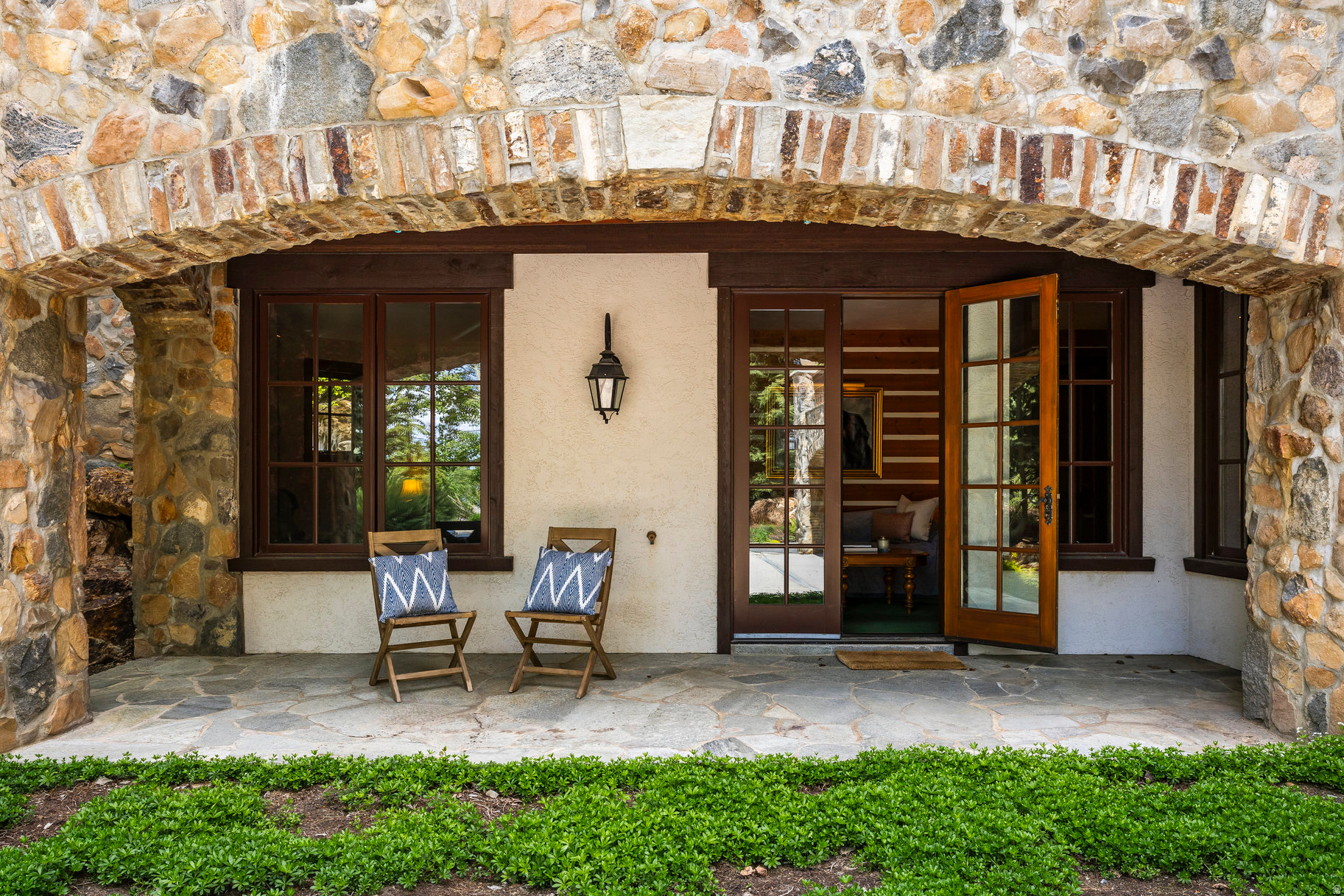 BALD EAGLE CLUB - Residential