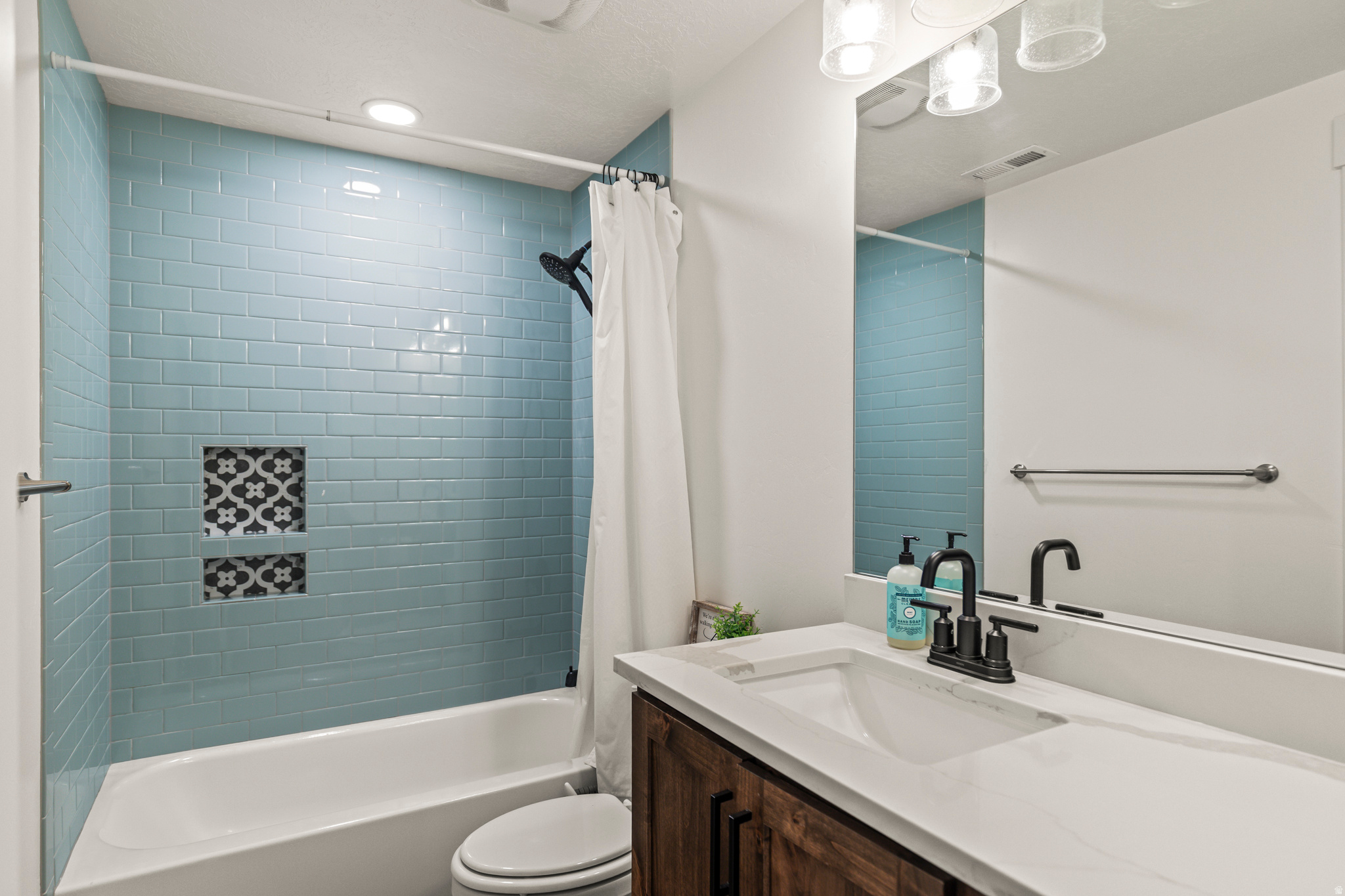 MAYFIELD ESTATES PHASE III SUBDIVISION - Residential