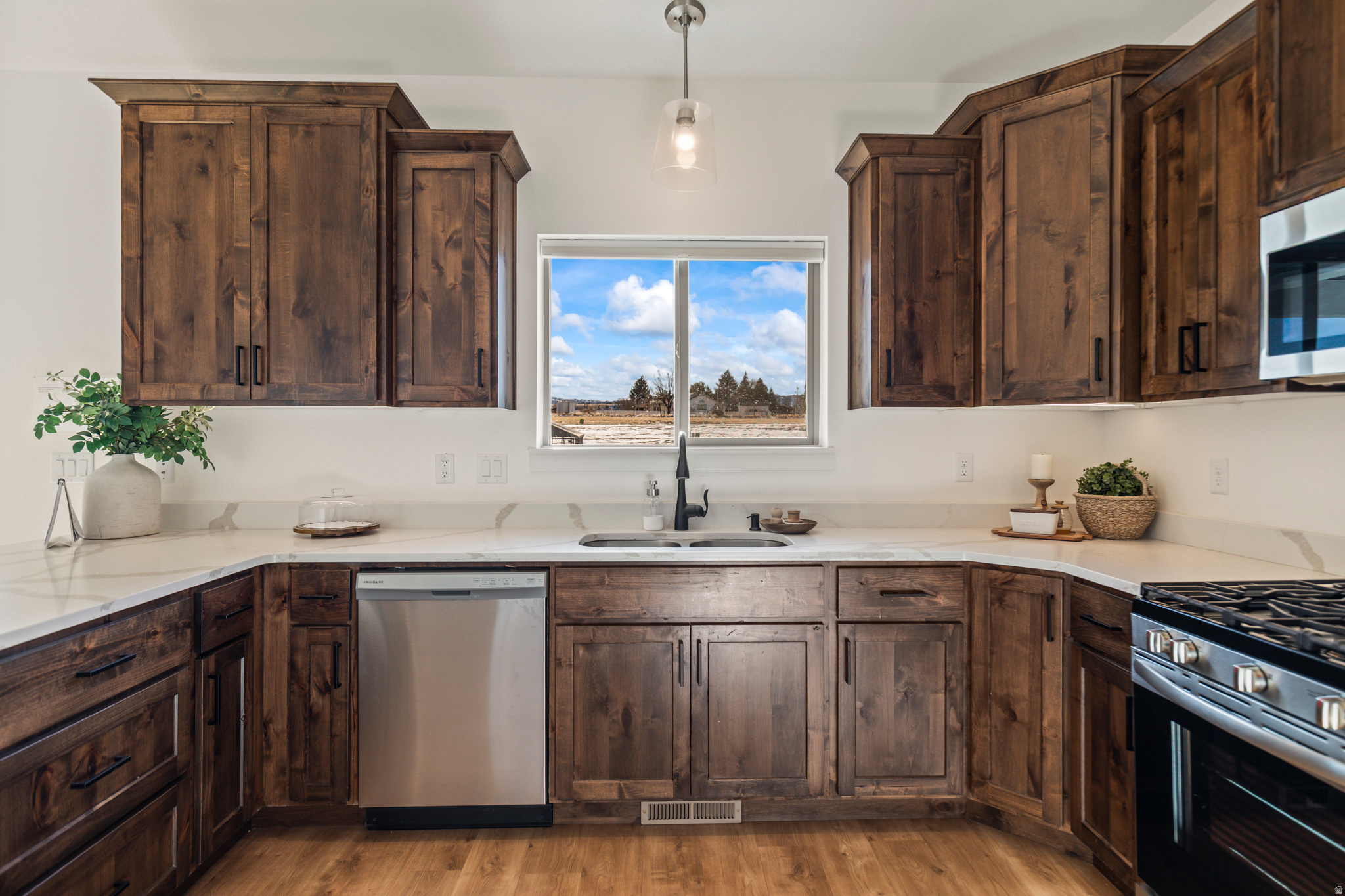 MAYFIELD ESTATES PHASE III SUBDIVISION - Residential