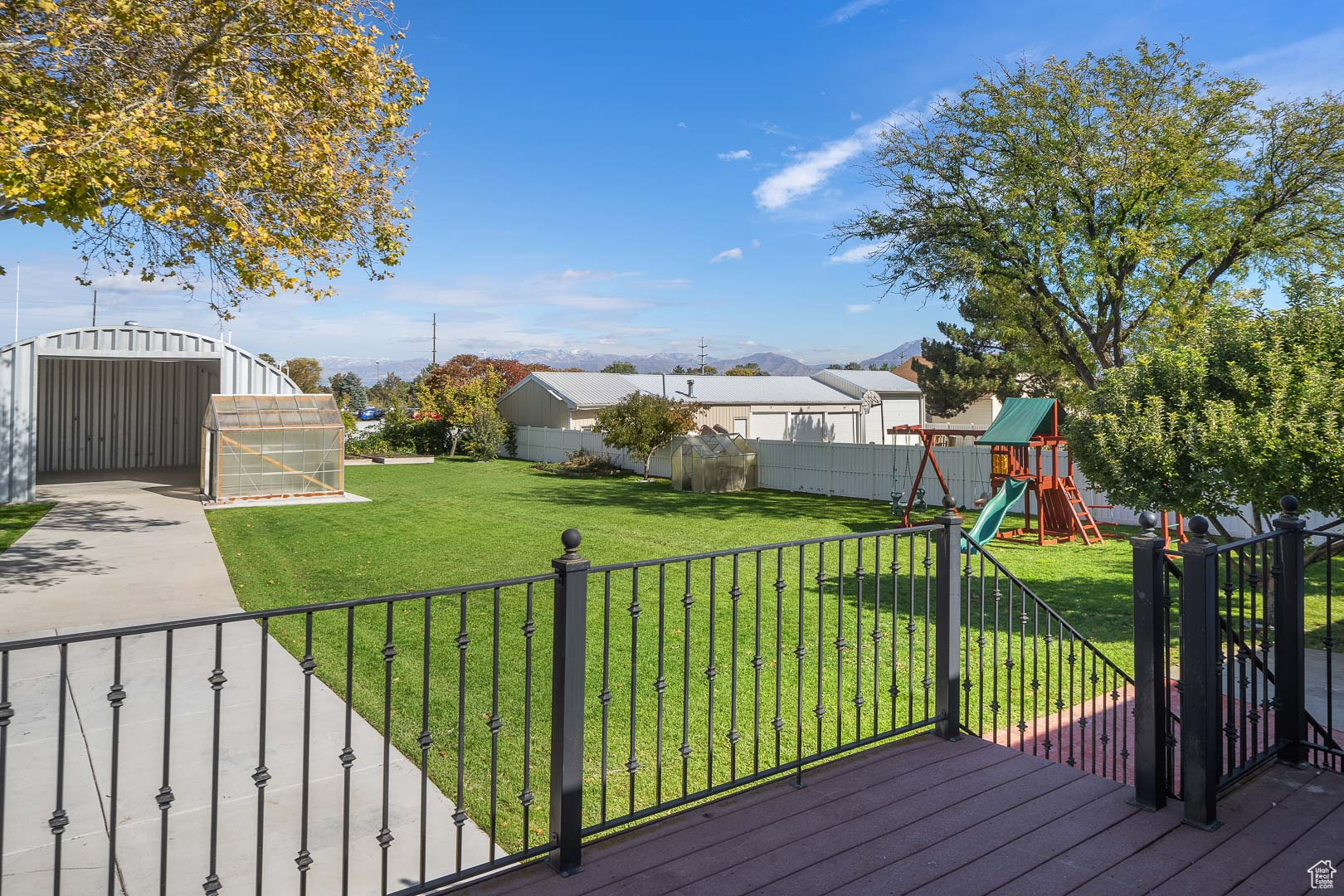 BROWNS MEADOW #1 - Residential