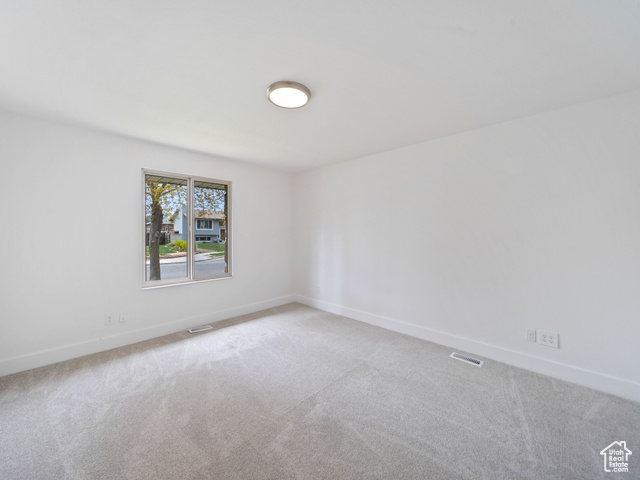 CLOVER CREST - Residential