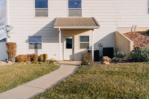 Tiny photo for 3066 S KINGS COURT LN, Washington, UT 84780 (MLS # 2132448)