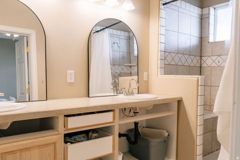 Tiny photo for 3066 S KINGS COURT LN, Washington, UT 84780 (MLS # 2132448)