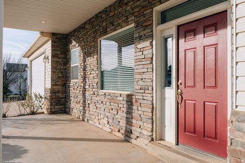 Tiny photo for 3066 S KINGS COURT LN, Washington, UT 84780 (MLS # 2132448)