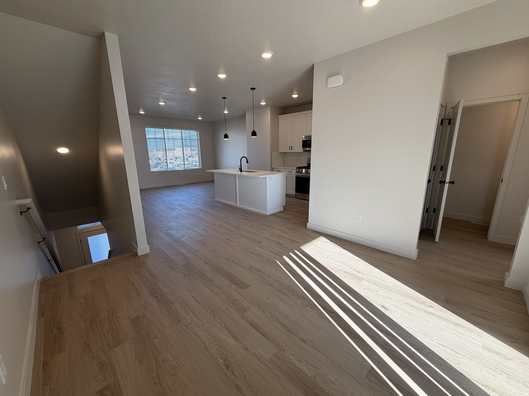 CLIFTON PLACE - Residential