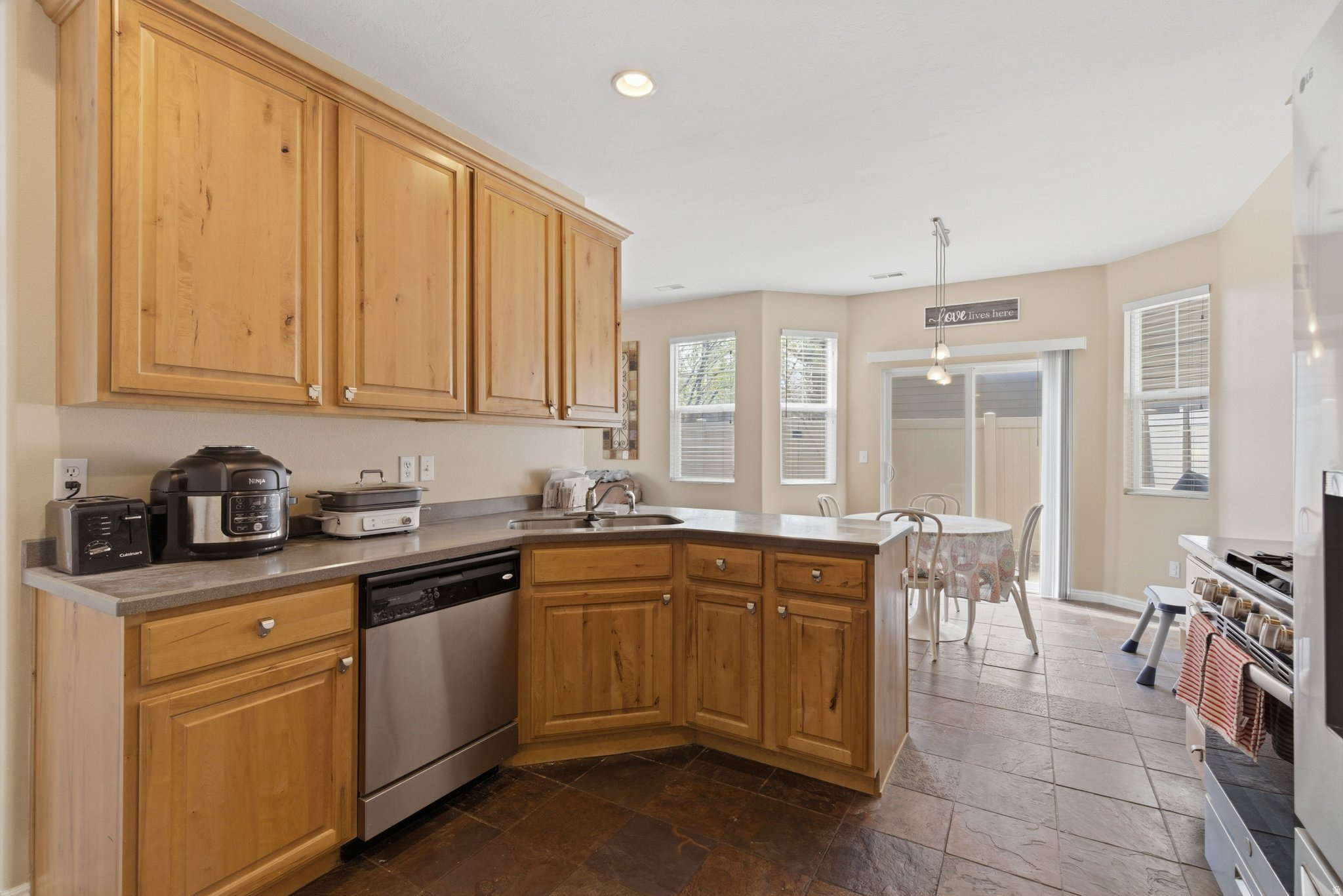 MEADOWS - Residential