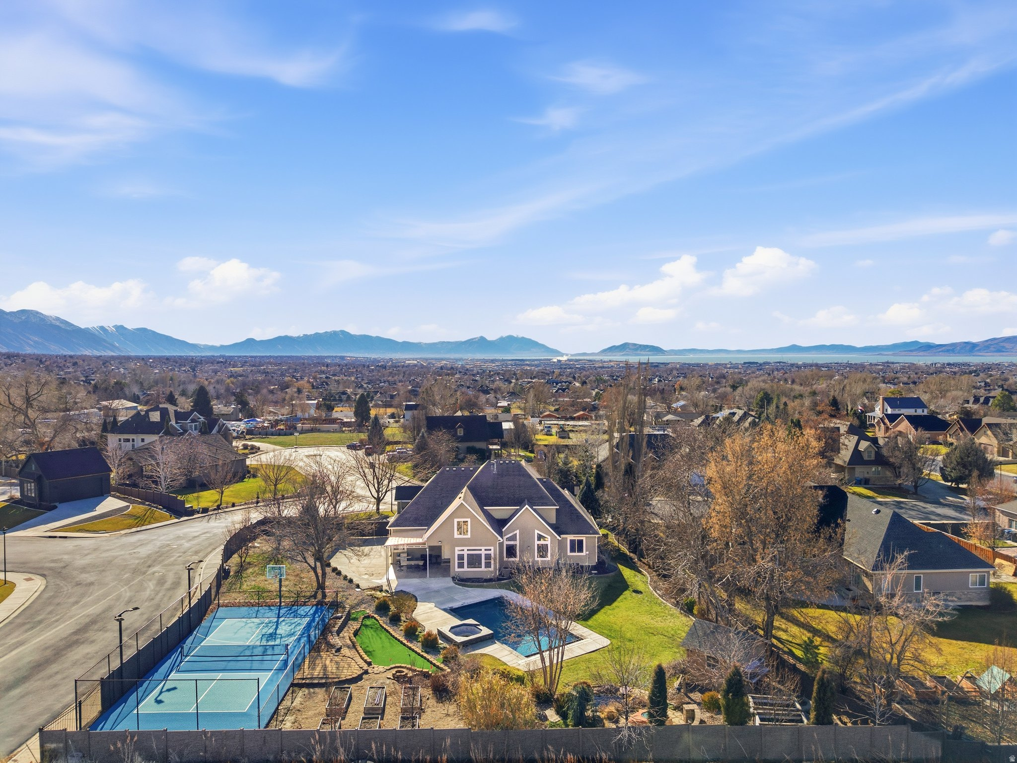 HAWKES LANDING - Residential