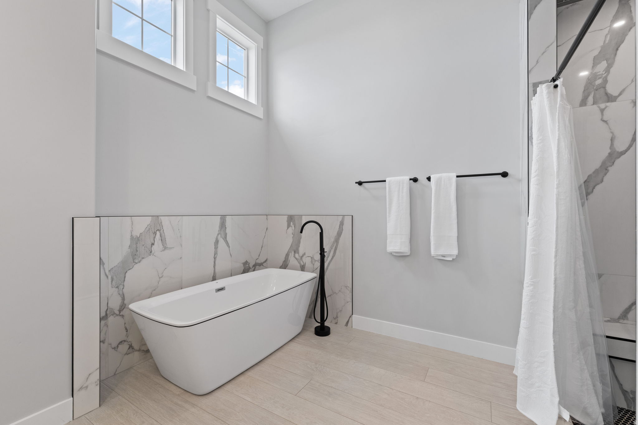 LOAFER MOUNTAIN VIEW - Residential