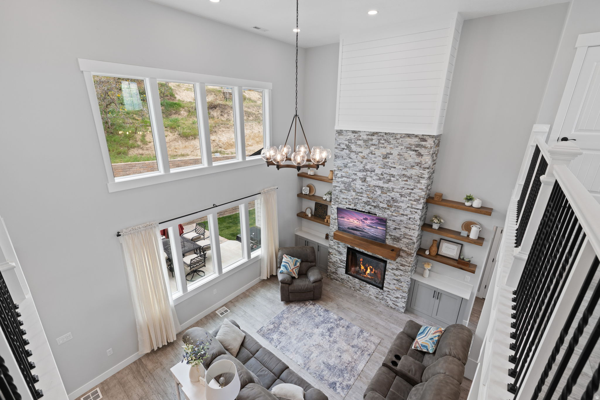 LOAFER MOUNTAIN VIEW - Residential