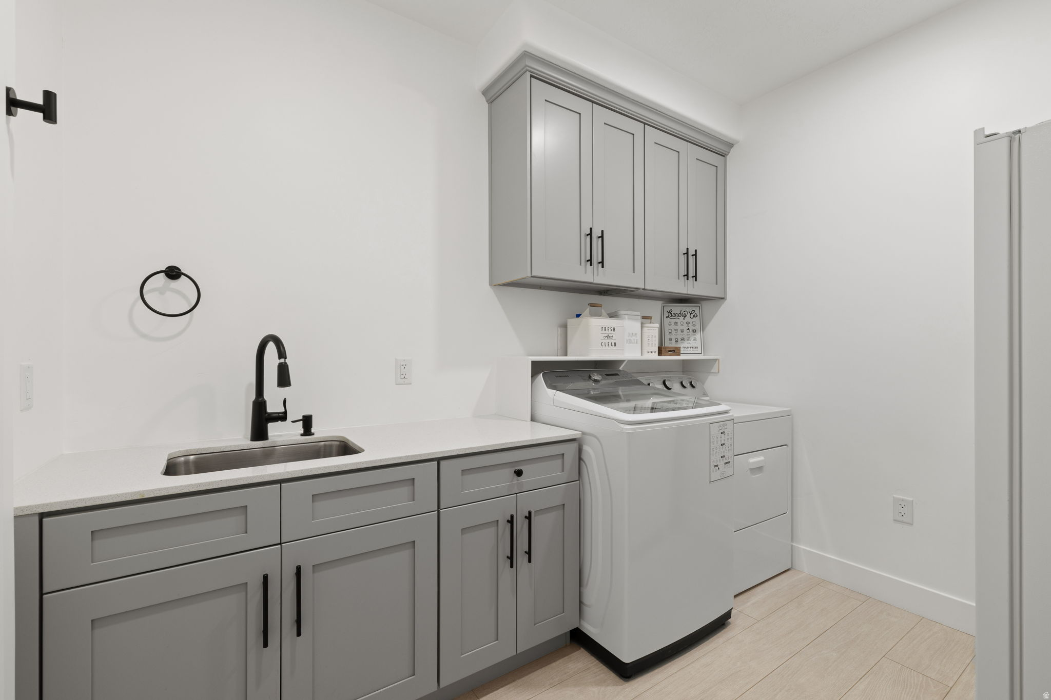 LOAFER MOUNTAIN VIEW - Residential