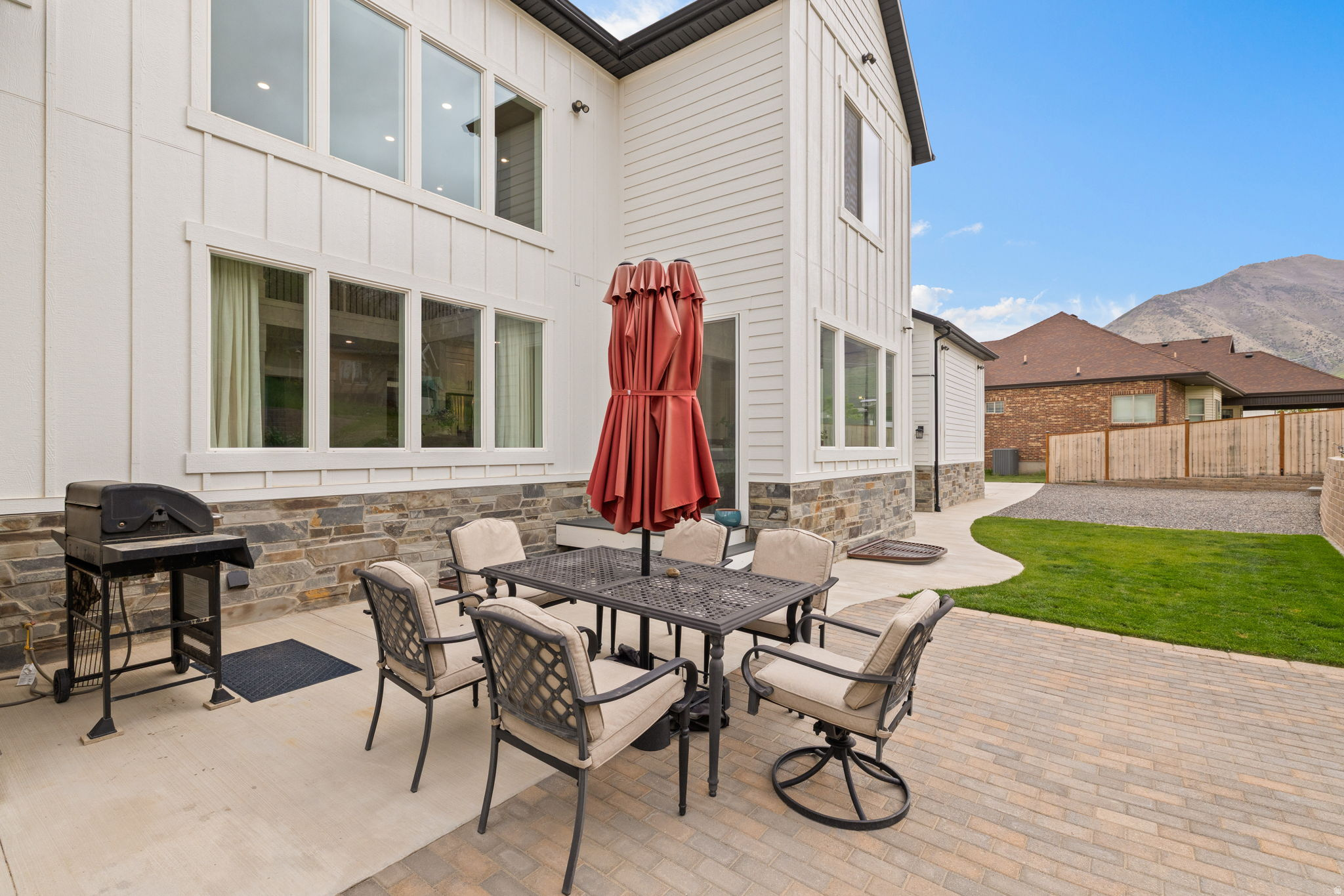 LOAFER MOUNTAIN VIEW - Residential