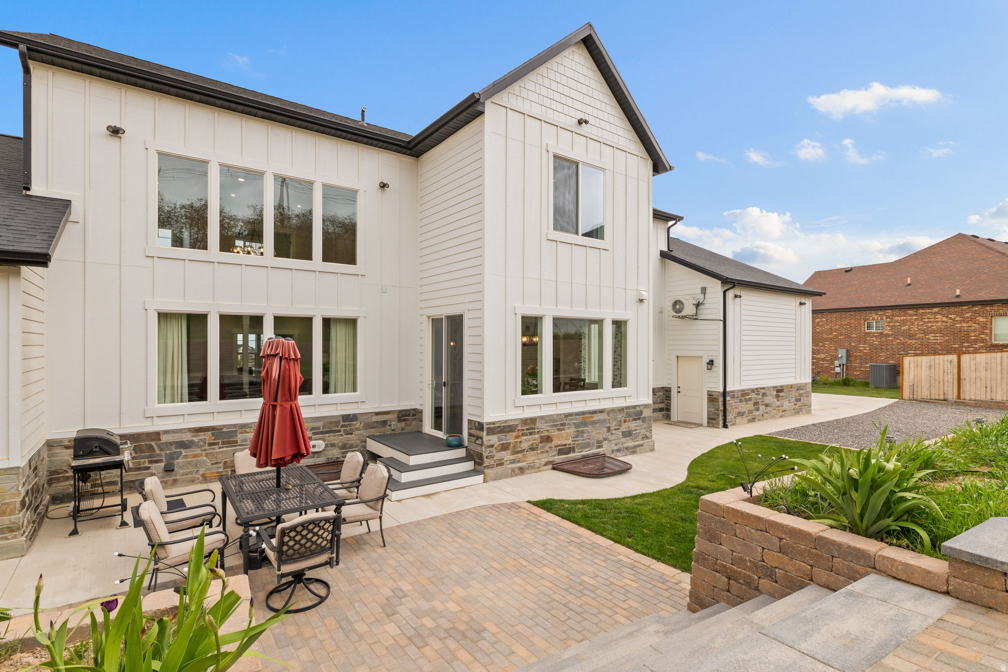 LOAFER MOUNTAIN VIEW - Residential