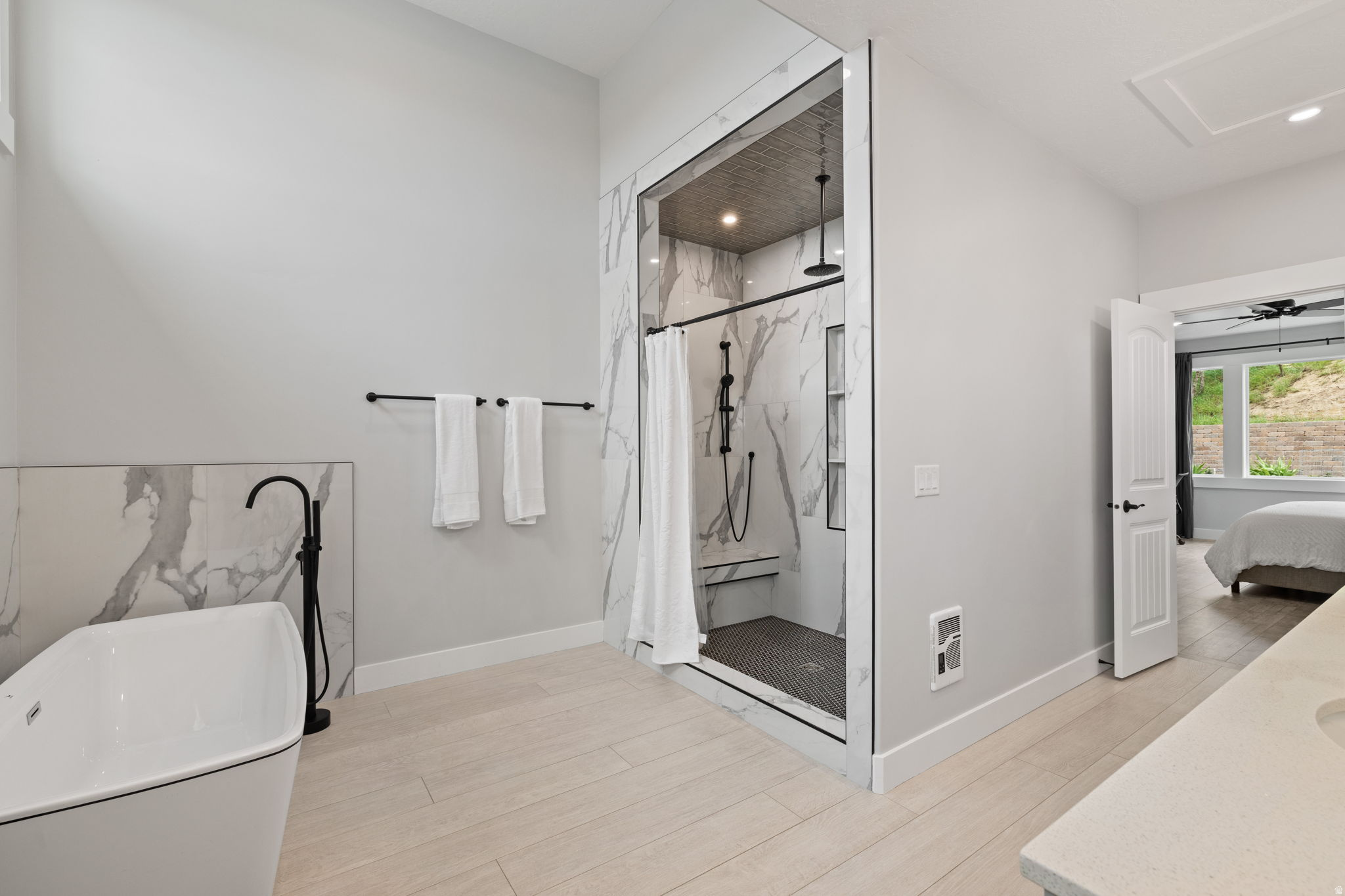 LOAFER MOUNTAIN VIEW - Residential