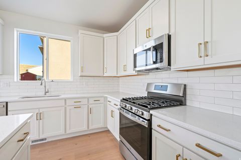 Tiny photo for 462 N 950 ST E, American Fork, UT 84003 (MLS # 2126075)