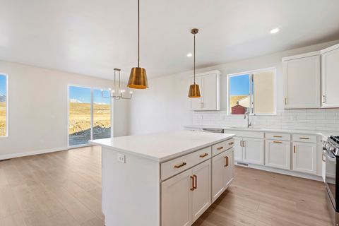 Tiny photo for 462 N 950 ST E, American Fork, UT 84003 (MLS # 2126075)