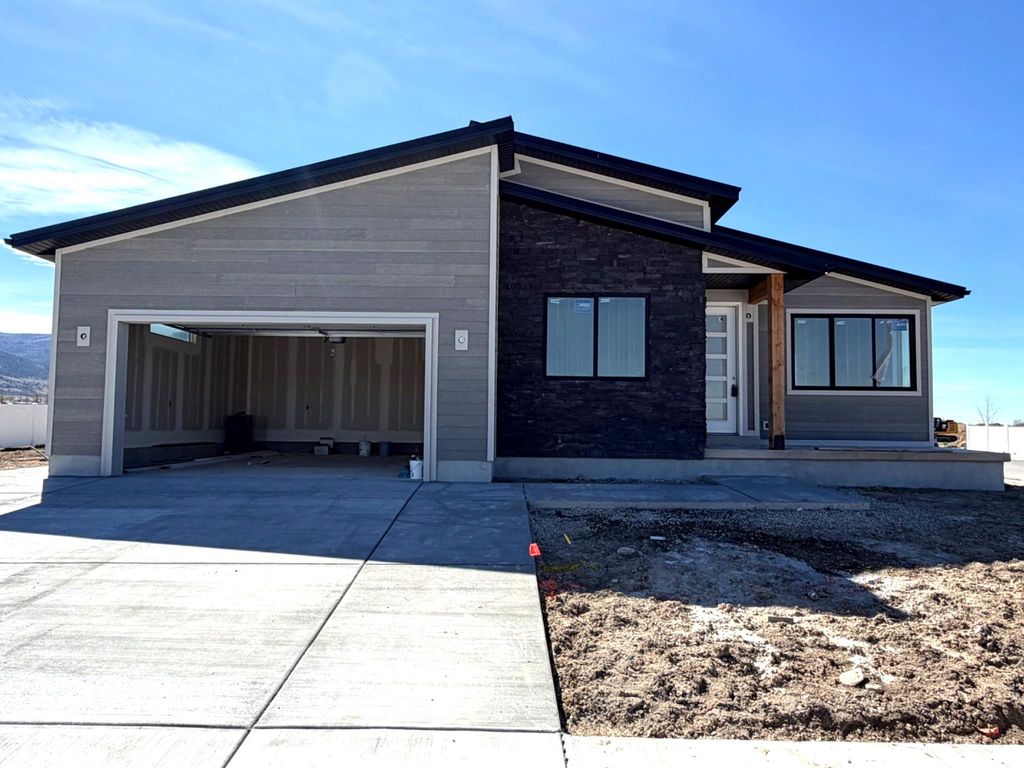 Photo of 265 W 400 S, Ephraim, UT 84627 (MLS # 2145430)