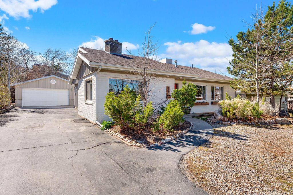 Photo of 3396 E BIRCH CIR S, Salt Lake City, UT 84124 (MLS # 2145516)